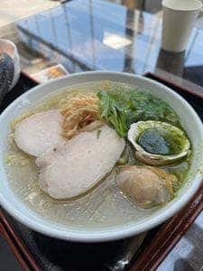 ウミノイロ