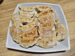 黒田越中餃子研究所