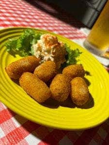 Bar 金太郎 Con carino