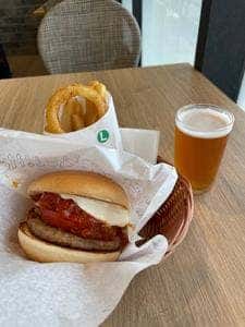 モスバーガー 所沢西口店