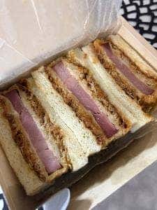 日進ワールドデリカテッセン コーナースタンド