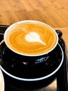 ZEBRA Coffee & Croissant 津久井本店