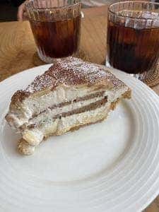 コーヒーテーブル