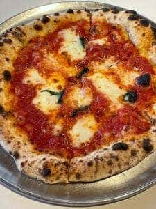 pipipi pizza 一本杉通り店
