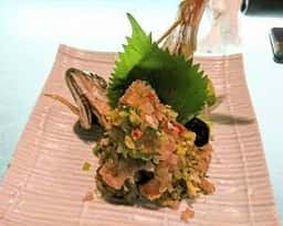 釜鶴ひもの店 本店