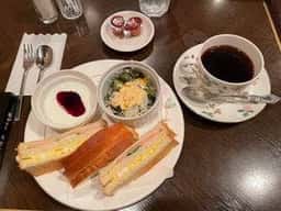 喫茶館 英國屋 三宮センター街 3丁目店