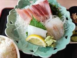 産直や よつくら亭