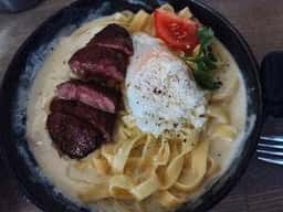 白のフライパン