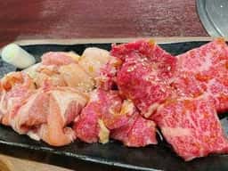 炭火焼肉 久