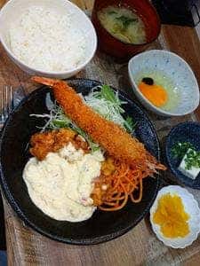 ムシャムシャ食堂 東比恵店