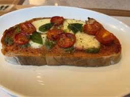 Bread&Coffee IKEDAYAMA 五反田駅前店