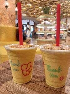 名護パイナップルパーク