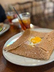 クレープリー月