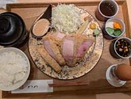 覚王山とんかつ わだ福