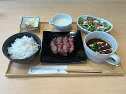 牛たん けやき 三郷店