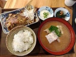 焼き魚屋 直井