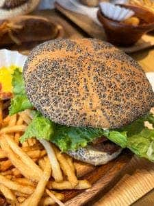 KUA`AINA 神戸三田プレミアム・アウトレット店