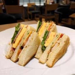 星乃珈琲店 コトチカ四条駅前店
