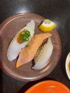 回転寿し 和楽 本店