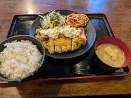 炭火焼 もみじ