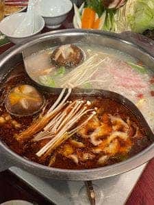 大連餃子基地 DALIAN アークヒルズ店