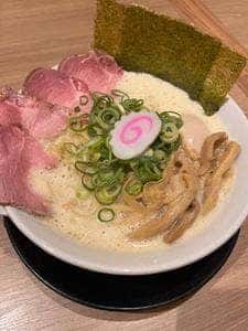 鶏そば 啜る 伏見はなれ