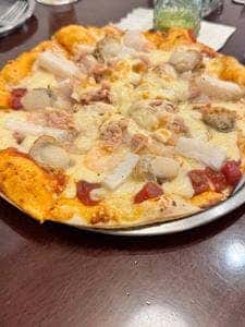 コーヒー&ピザタイムこめか