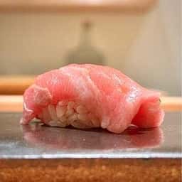 鮨 のべつ