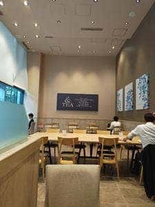 タリーズコーヒー ＆TEA KITTE丸の内店