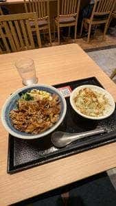 焼きたてのかるび 綾瀬駅東口店