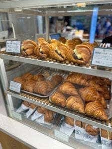 Curly's Croissant TOKYO BAKE STAND