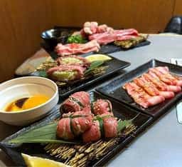 厚切り仙台牛タンと黒毛和牛食べ放題 焼肉倶楽部 梅田店