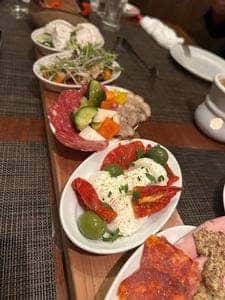 オステリア アルベロ