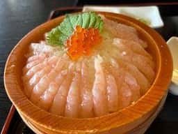 糸島食堂 唐津おさかな村店