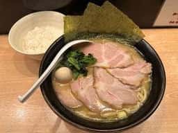 横浜家系ラーメン 釜利家