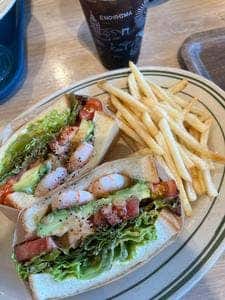 LONCAFE 三井アウトレットパーク 横浜ベイサイト店