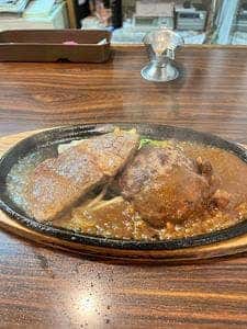 炭火ステーキ クローバー
