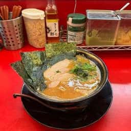 豚骨醤油ラーメン 王道家 柏店