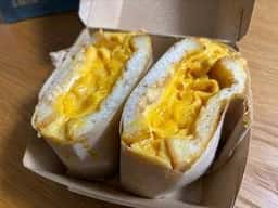 天然酵母の食パン専門店 つばめパン&Milk 名駅店