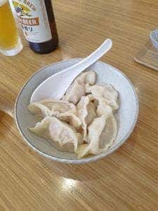 杉ちゃん餃子 つつむ