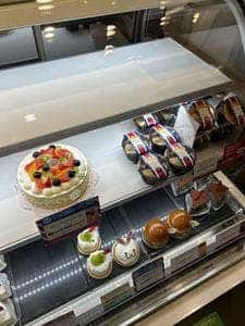 フロプレステージュ 成城コルティ 店