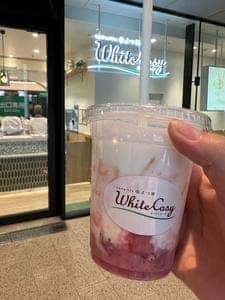 ミルク&パフェ よつ葉ホワイトコージ KITTE大阪店