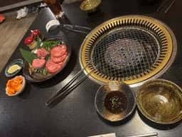 焼肉たらふく 白子店