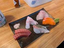 魚草 アメ横プラザ