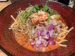 まぜそば・餃子・杏仁パフェ KING NOODLE
