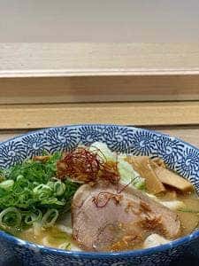 鶏だし中華そば 百蔵 談合坂SA上り