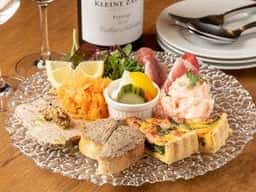 駅前ワイン食堂BiBi