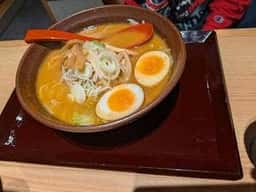 札幌味噌ラーメンアウラ 横浜駅西口パルナード店