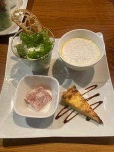 ヒダマリノキ