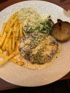 ワイン食堂 旅する子ブタ 渋谷ヒカリエ店